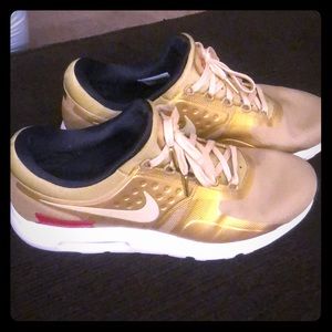 Gold nike air max zeros sz 11.5